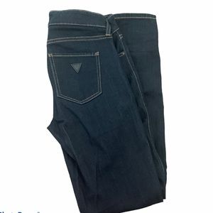 Guess dark wash skinny jeans size 26